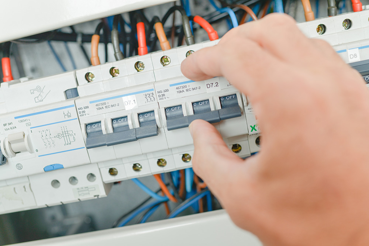 Schalt­schrank­bau bei Elektroservice Naaß in Eisenach